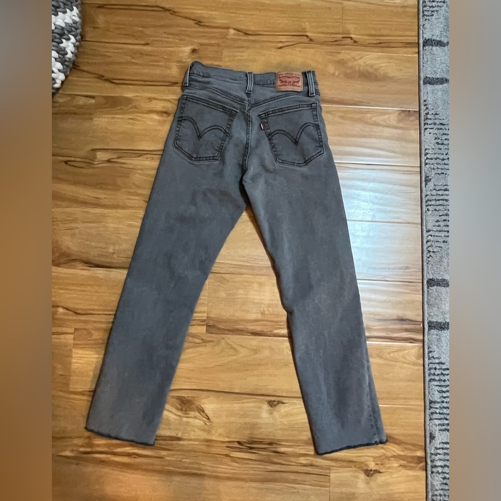 Levi’s Wedgie Straight Size 26 Gray